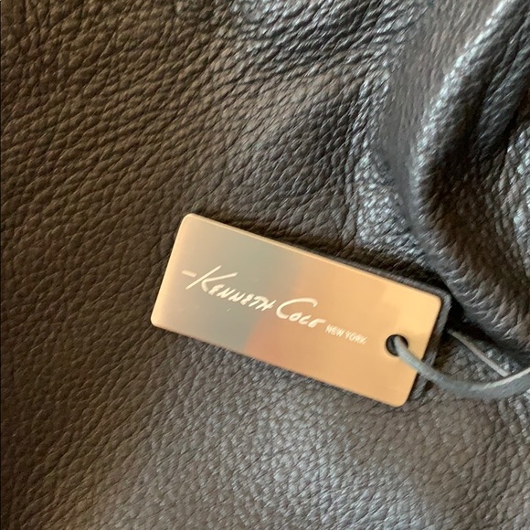 Kenneth Cole Messenger type bag - Picture 7 of 8